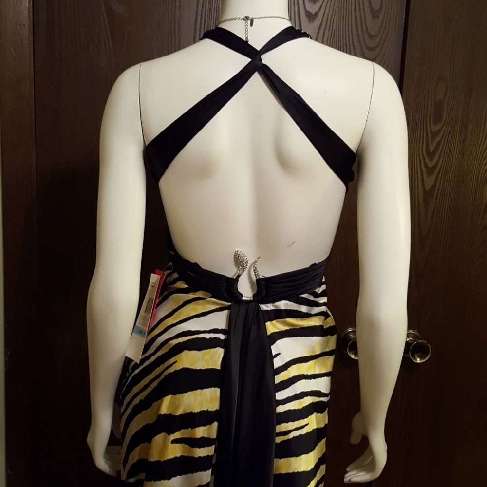Formal gown - Picture 6 of 7